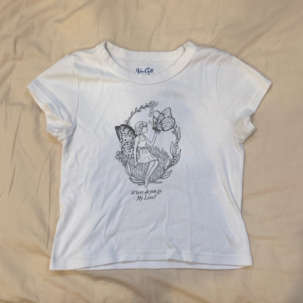 Brandy Melville baby tee